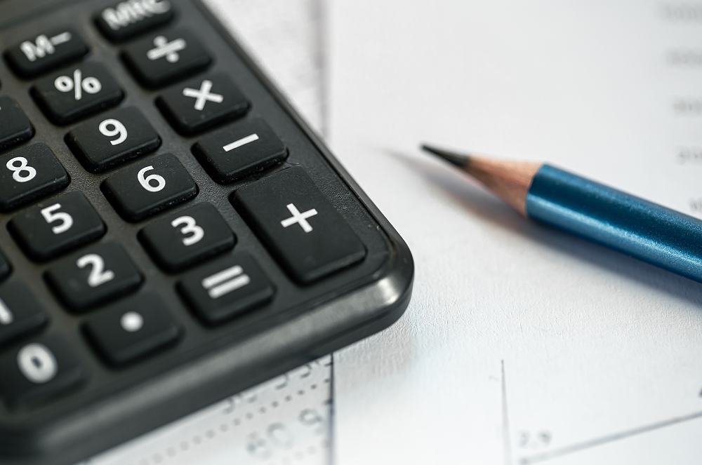 Governo antecipa restituição do IR para conter desaceleração do PIB